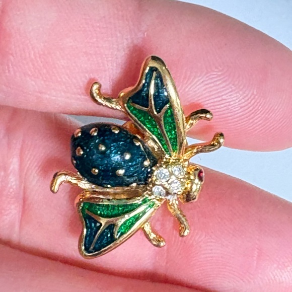 Vintage Gold tone and Green enameled fly Insect Brooch - Picture 2 of 8
